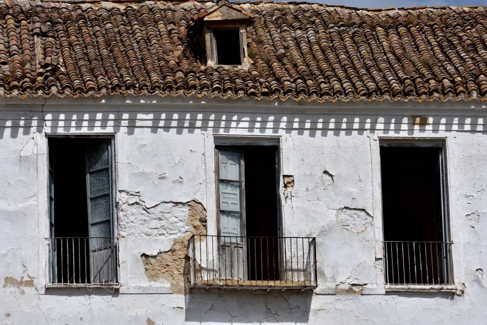 Cómo Reformar una Casa Antigua en Navarra: 8 Claves para el Éxito